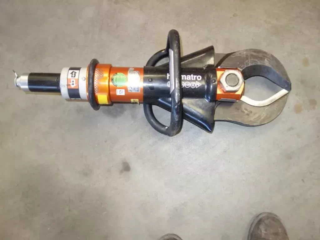 Mercedes-Benz holmatro